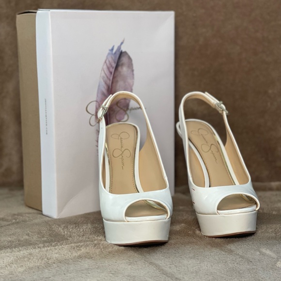 Jessica Simpson White Platform Slingback Heels - Picture 2 of 12